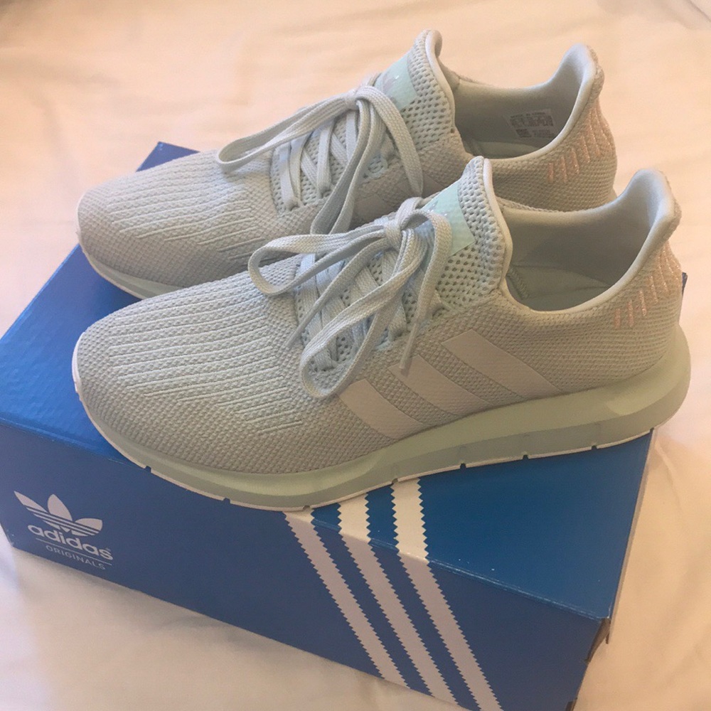 Adidas Women’s Swift Sneakers - Vapour Green